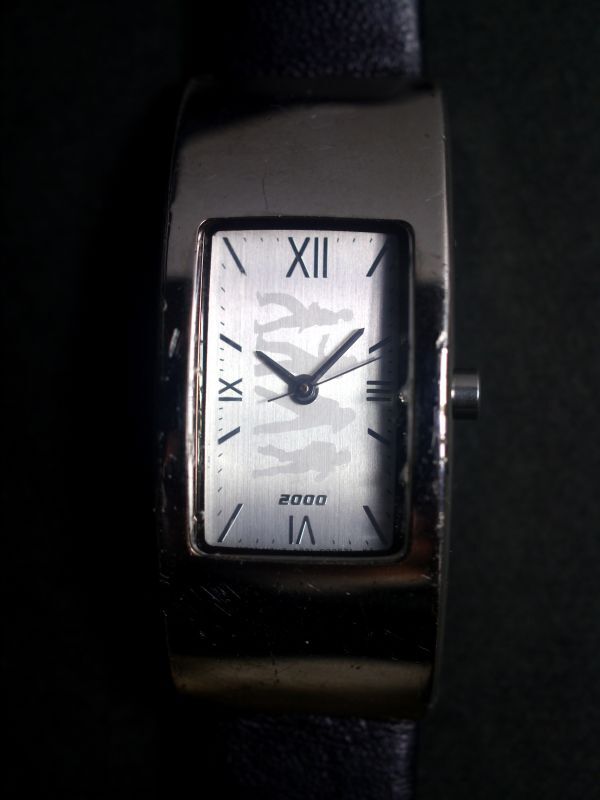 シチズン CITIZEN クォーツ 3針 純正ベルト SPEED 解散記念 2000年 5931-S90054 腕時計 z123 稼働品拍卖