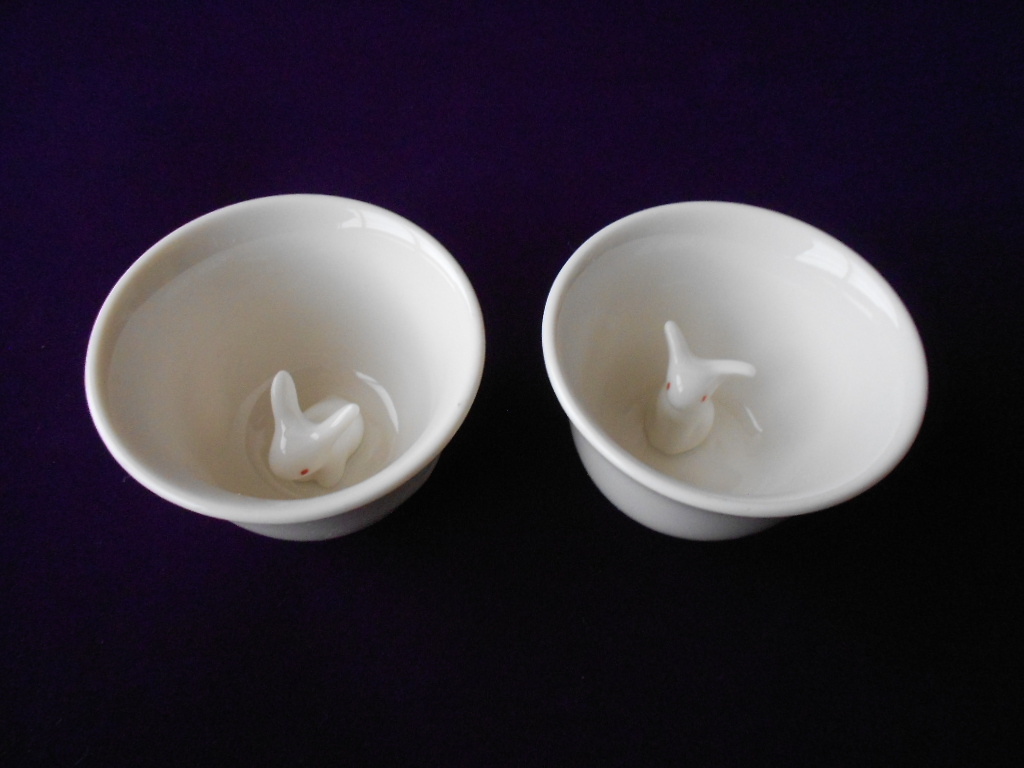 美濃焼! ☆ミニうさぎぐい呑2客セット☆ V3108-3 新品 盃 杯 徳利 お猪口 片口酒器 ギフト拍卖