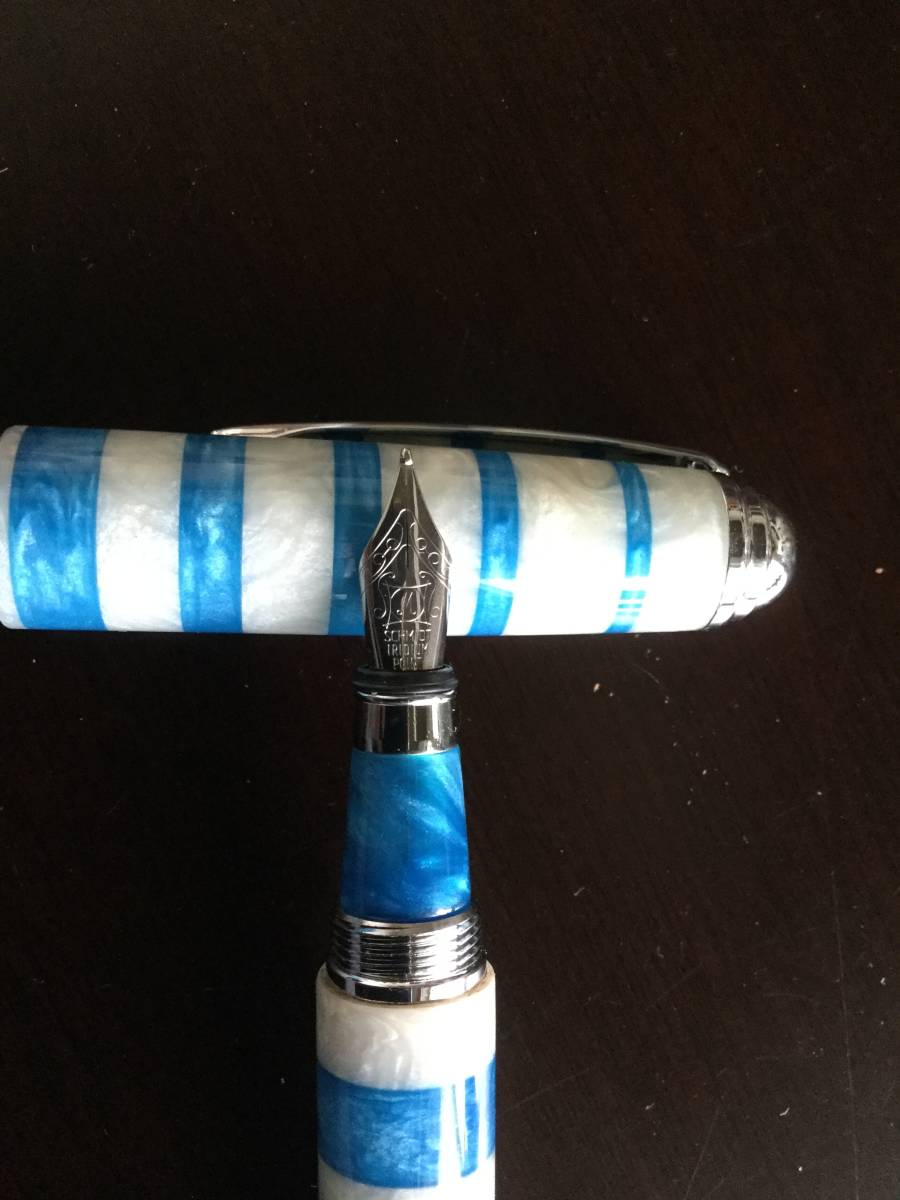 マリンブルーのボーダー柄万年筆☆拍卖