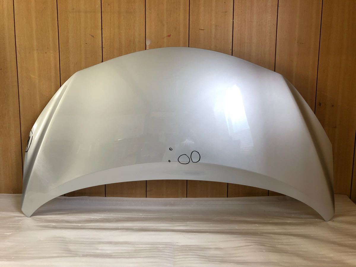 日産 E12ノート 純正 e-POWER ボンネット シルバーメタリック系 補修用!拍卖