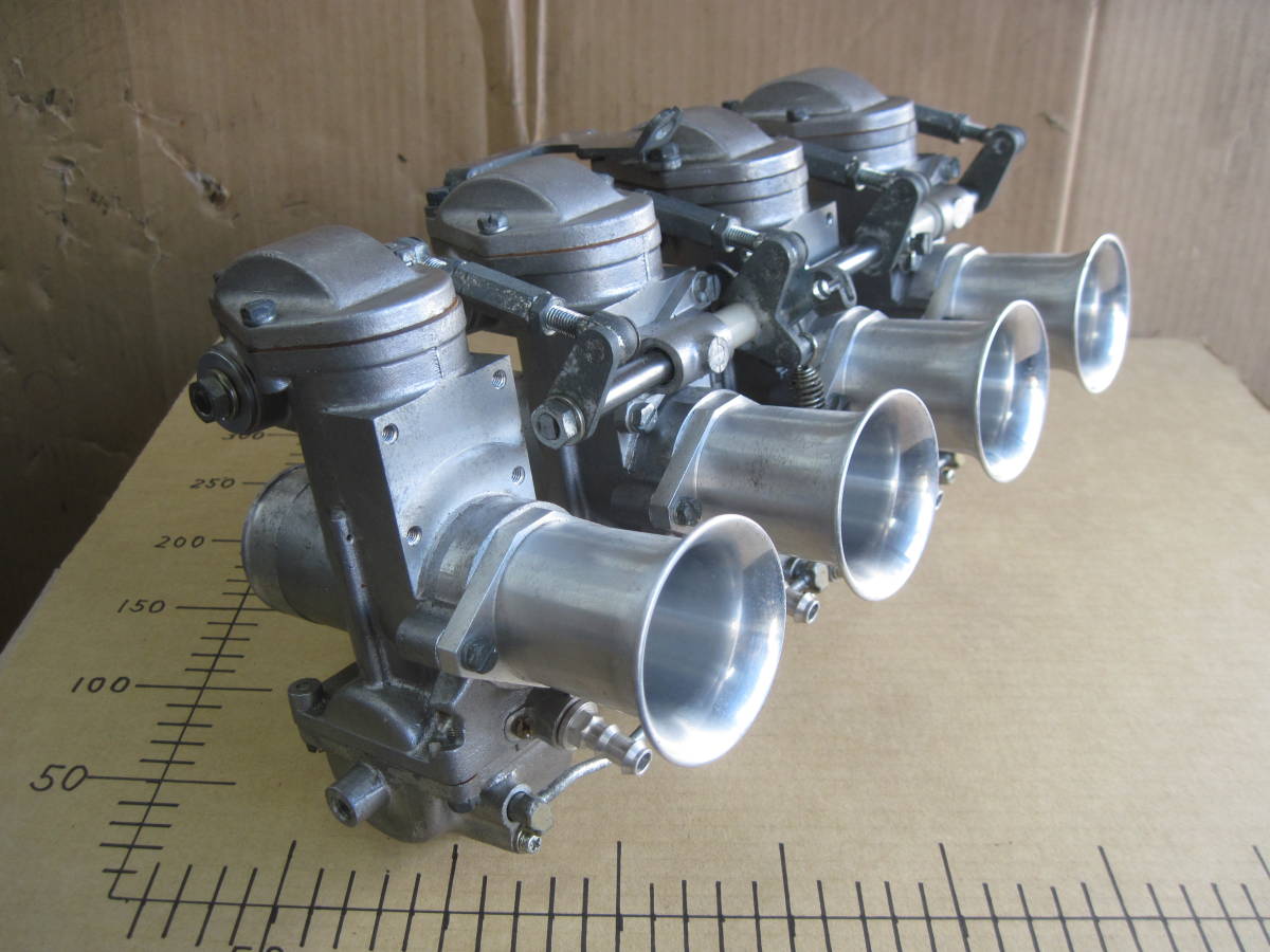 即決 ホンダ1300クーペ9用CRキャブレター36φ 検索 CR1300/RSCレーサー/砂型/クーペナイン拍卖