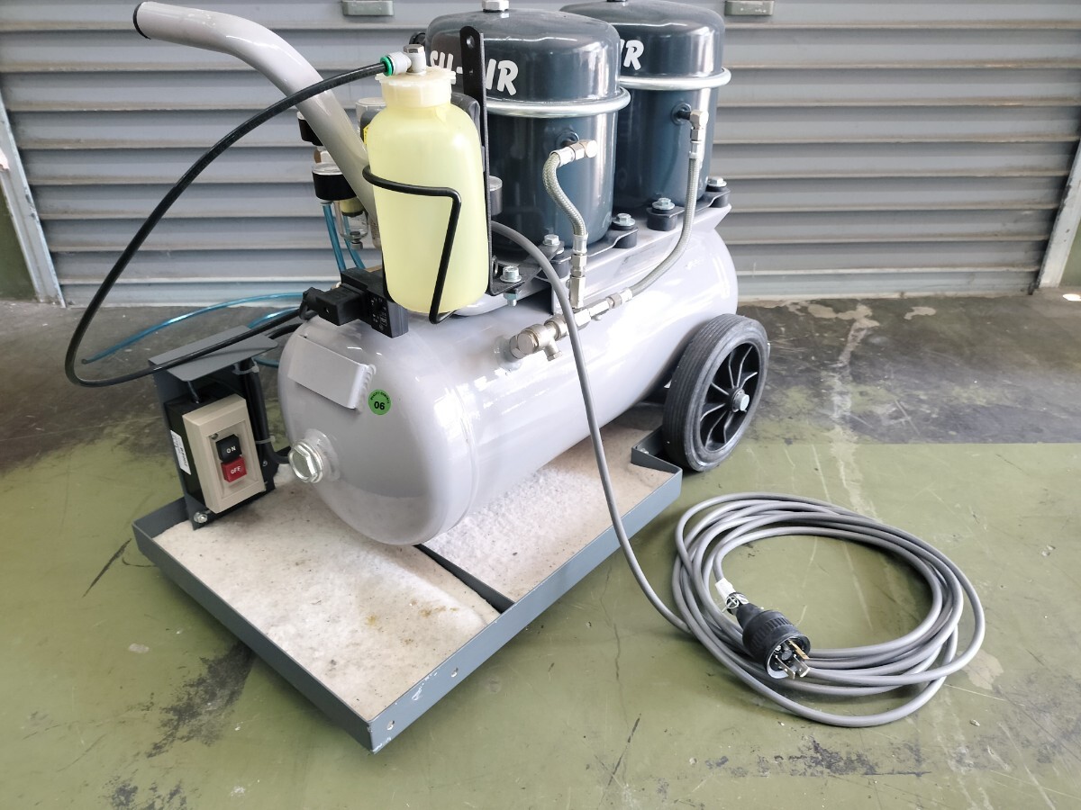 Silent Air Compressor SIL AIR 230V サイレントコンプレサー拍卖