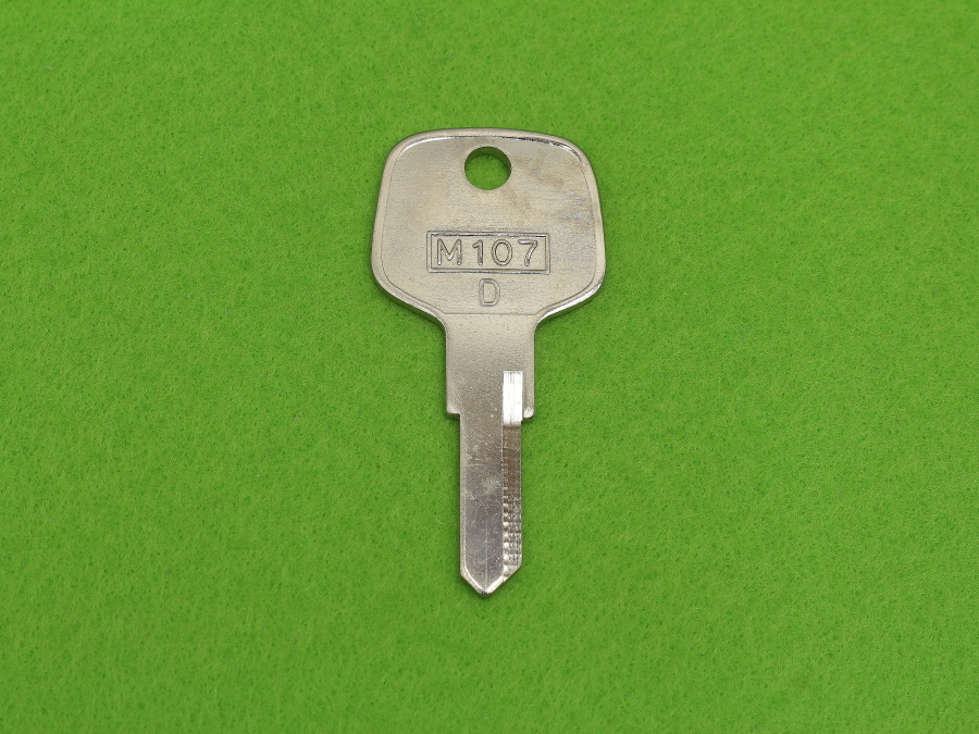 ブランクキー M107 D W&S 未使用保管品 合鍵作成用拍卖