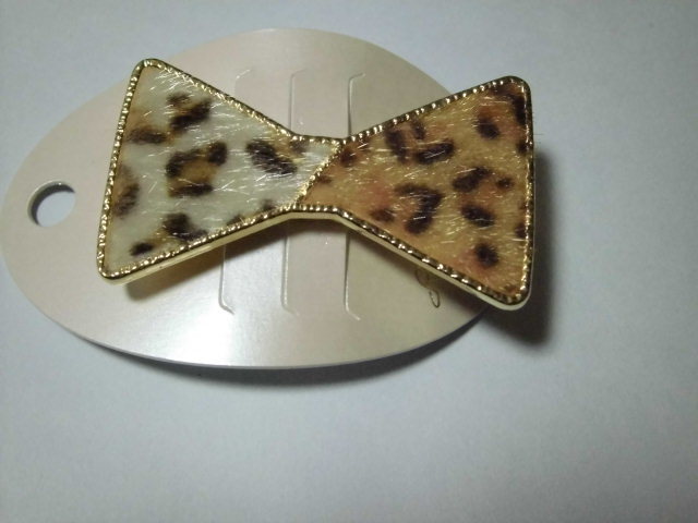 ★★★【141】ヘアピン★ハラコ ヒョウ柄★定価900円★★★拍卖