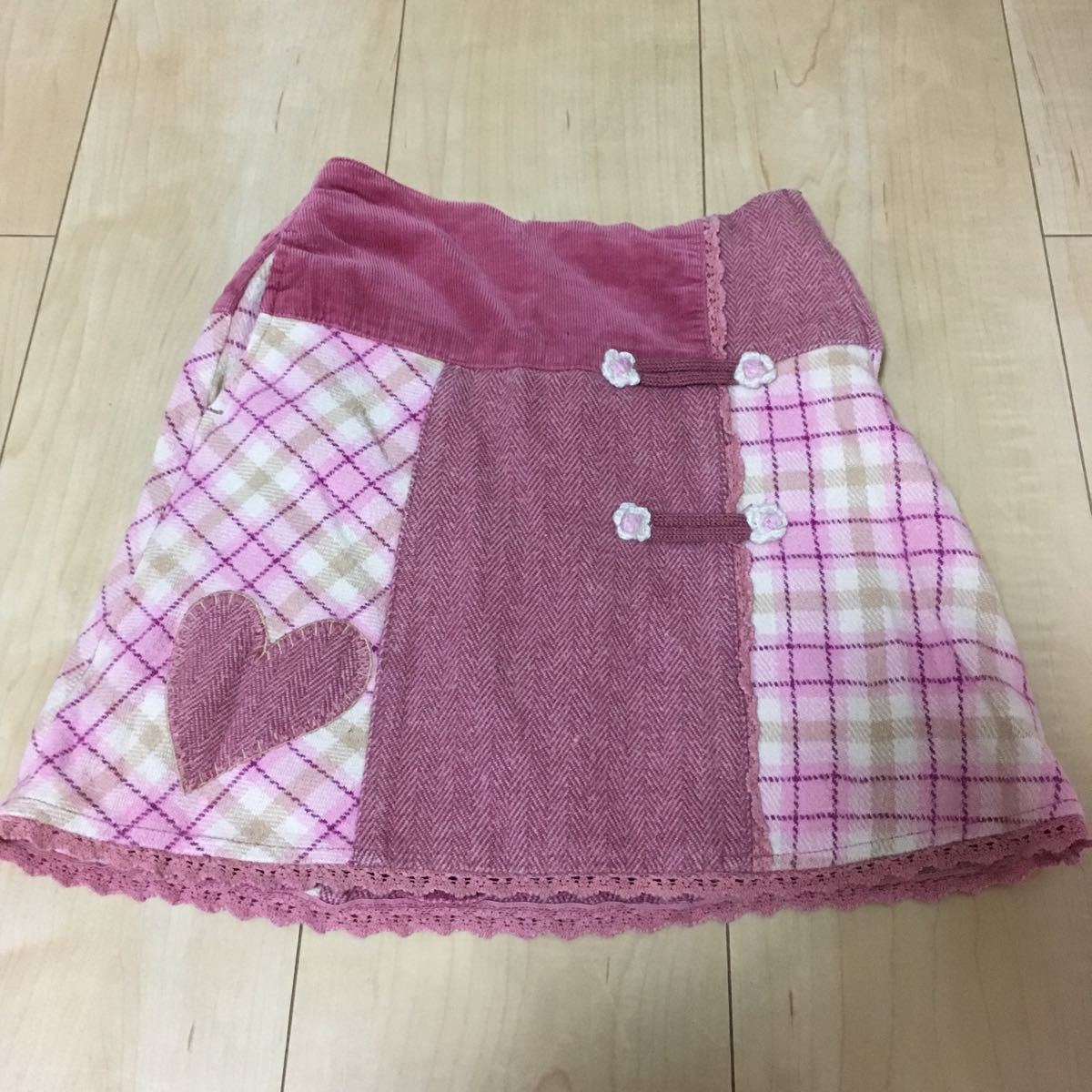 美品 スーリー スカート ハート 100cm拍卖