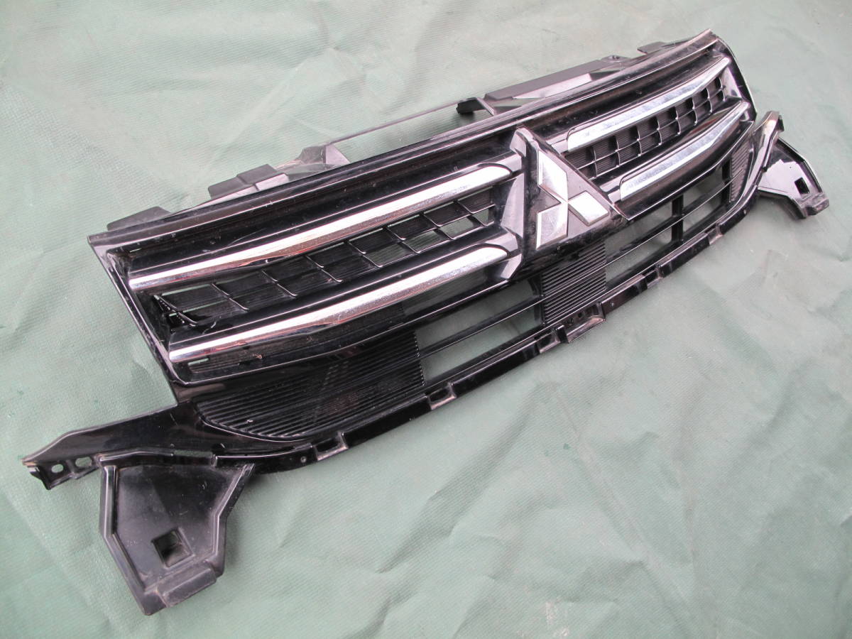 G eKワゴン B11W 純正 後期 フロントグリル ラジエーターグリル 7450B028-01 三菱拍卖