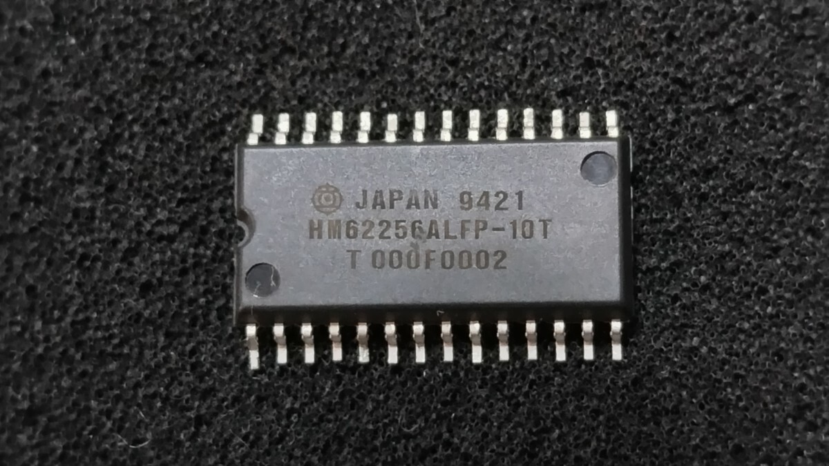 HM62256ALFP-10T 日立製 256Kビット CMOS SRAM拍卖
