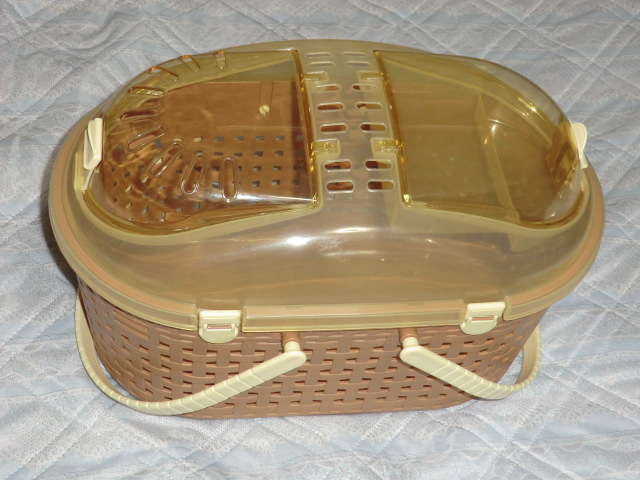 【送料無料】中古美品 アイリスオーヤマ 猫用ハードキャリーバッグ(小型犬OK)一台限り拍卖