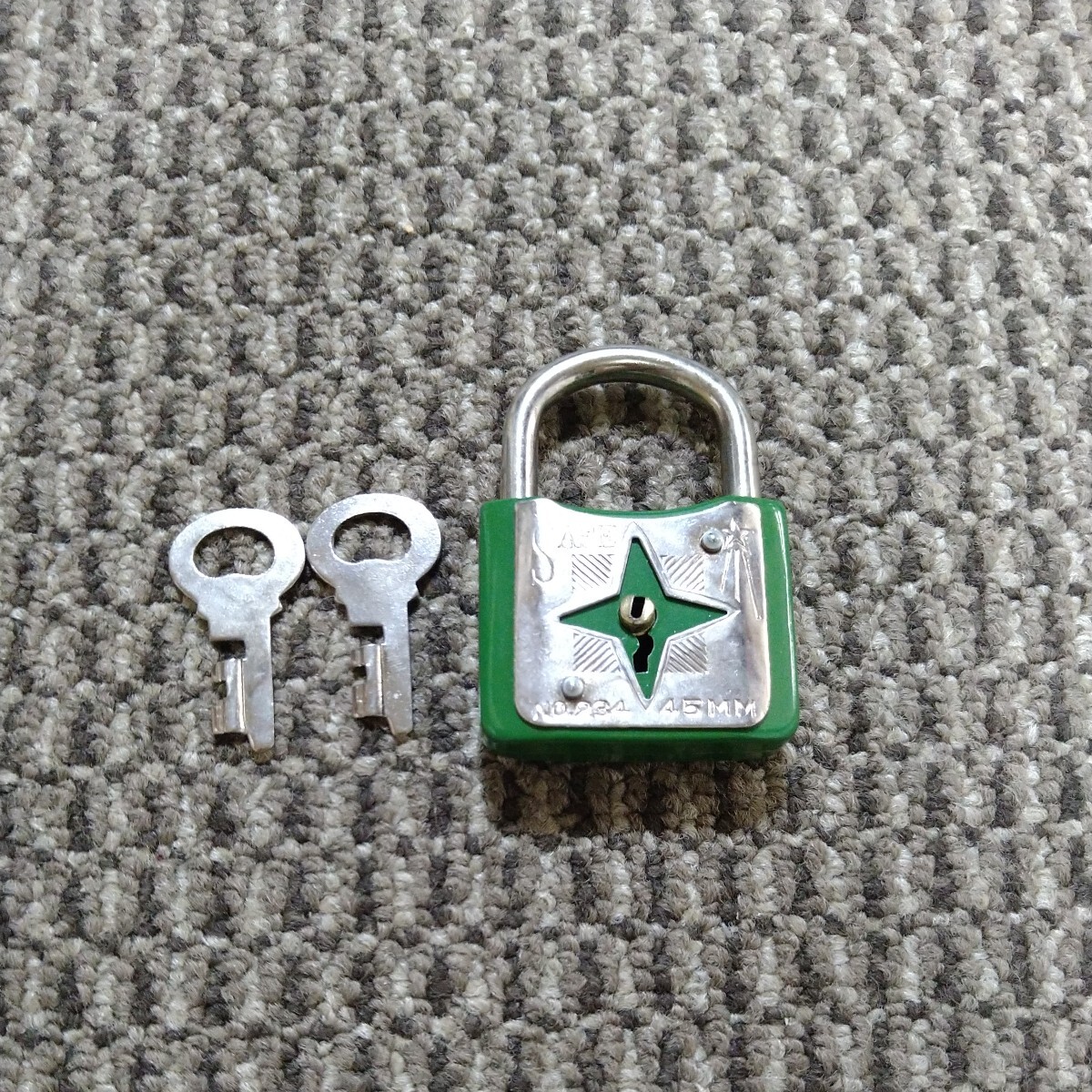 ジャンク品/長期保管品/SAFE/南京錠/鍵違い/NO.234/45mm/グリーン/防犯/セキュリティ対策拍卖