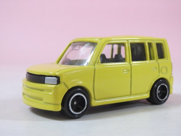 69377■トミカ 5 トヨタ bB 30周年メモリアルコレクション ばら拍卖
