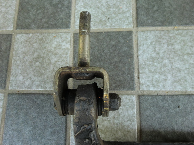 ■フェラーリ 328 リアフォーク 中古 130753 127638 114236 部品取あり コントロールアーム アップライト ロアアーム ■拍卖