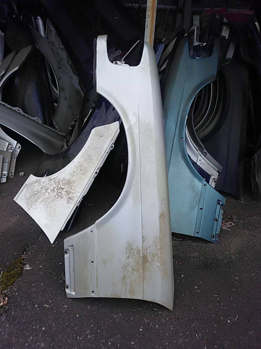 ■ベンツ W126 SEL フロント フェンダー 左 中古 部品取りあり 420 560 ボンネット ドア トランク サッコ サイド モール プレート■拍卖
