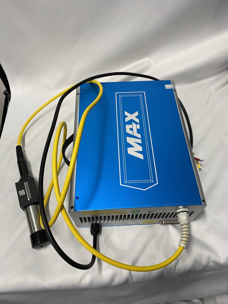 MAX 20W ファイバーレーザー発振器拍卖