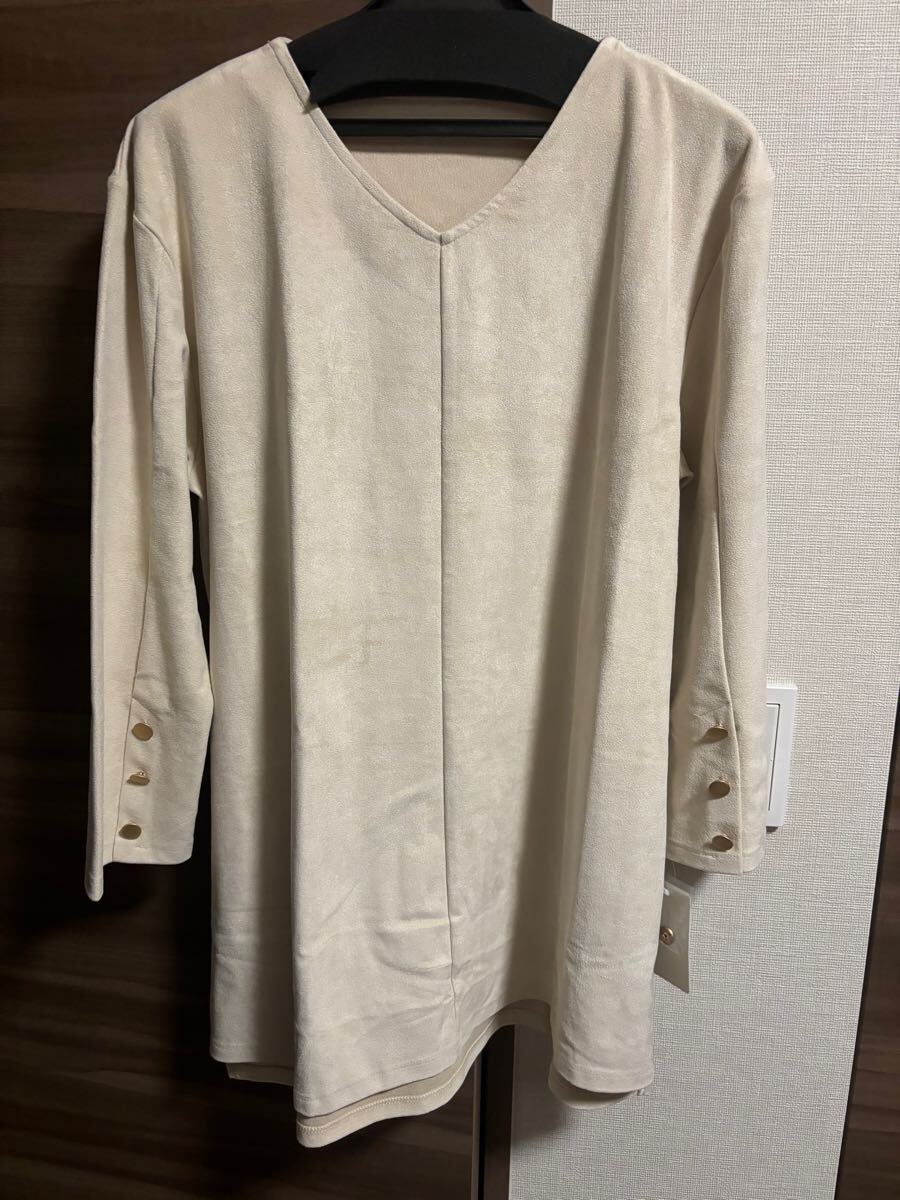 新品未使用タグ付き ミントブリーズ Lサイズ チュニック 金ボタンおしゃれ 大きい トップス カットソー 長袖 即決あり拍卖