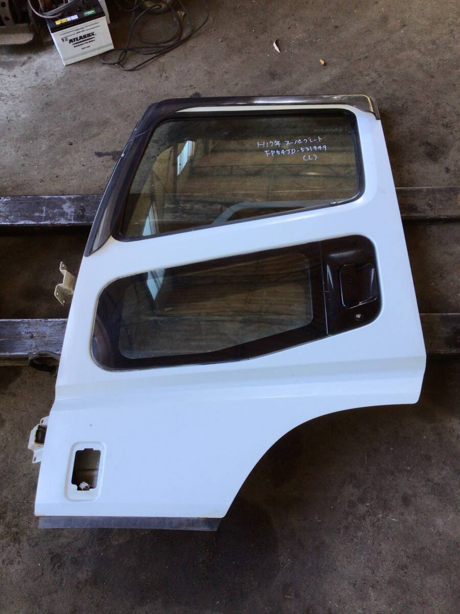 FP54JD H.17年 スーパーグレート 助手席側 ドア 安全窓あり 白 L下 241127 ④ 即日発送可 三菱ふそう トレーラー 175×125×35拍卖