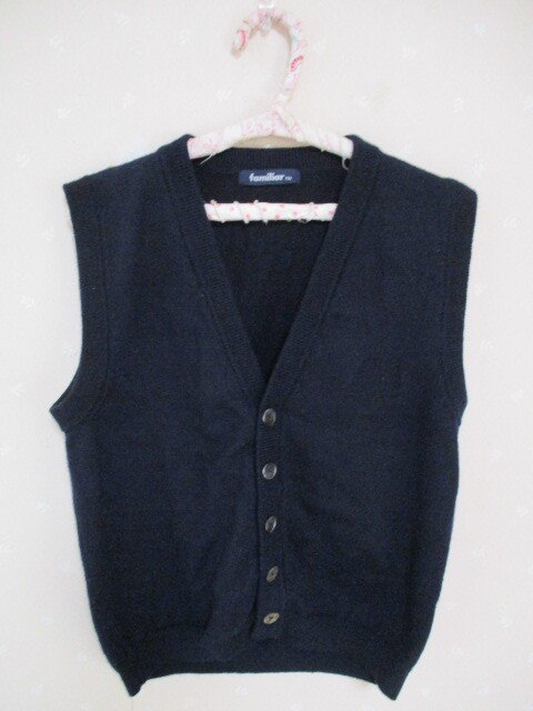 ё ファミリア ё ウールニットベスト ■150㎝■ 紺 41103拍卖