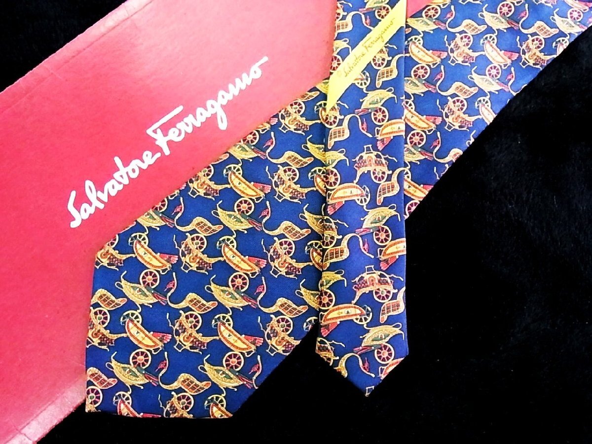 ♪今週の特売980円~♪3347♪良品【FERRAGAMO】フェラガモ【馬車 乗り物 柄】ネクタイ♪拍卖