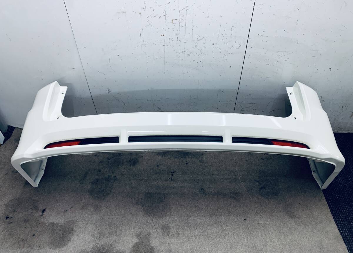 RG1 RG2 RG3 RG4 ステップワゴンスパーダ 後期 純正 リアバンパー 71501-SLJ-C000 NH624P拍卖