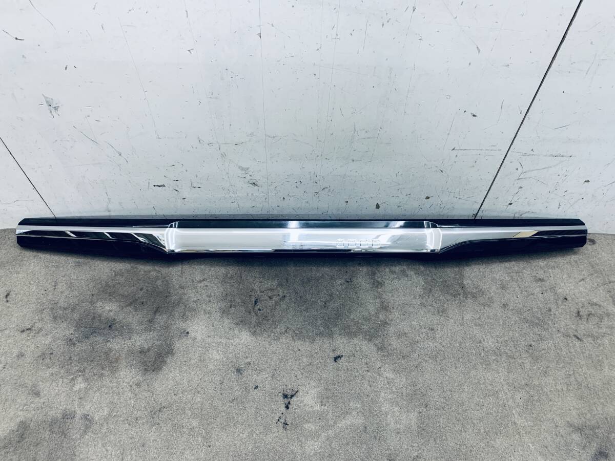 JF3/JF4N-BOX カスタム純正リアガーニッシュ 74890-TTAA-N010拍卖