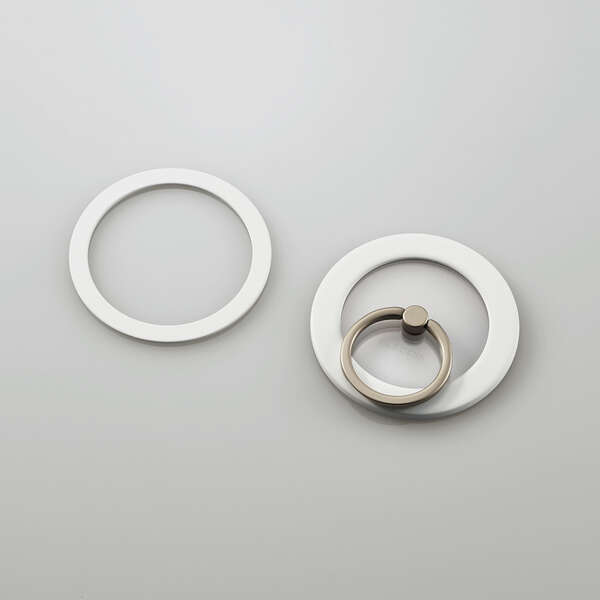 マグネットリング クリアタイプ メタルプレート付 スマホにマグネットで貼り付けることができ、快適なスマホ操作をサポート: P-STRMKPCRWH拍卖