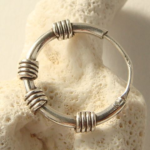 大人気 シンプル 銀線巻フープピアス 直径13ミリ シルバー925 片耳~拍卖