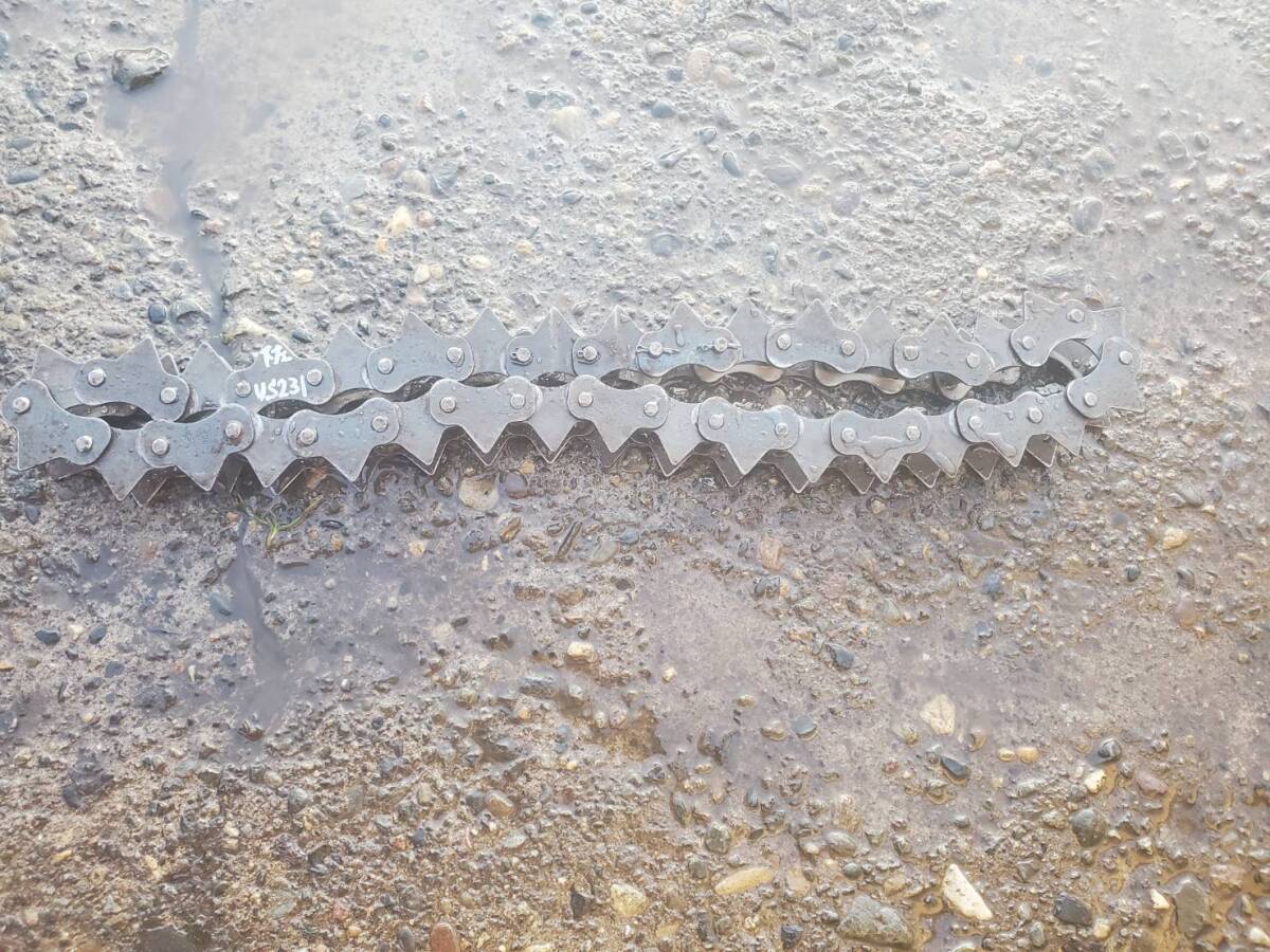 ★茨城発 三菱コンバイン VS231外し 下部搬送チェーン 左 脱穀側★拍卖