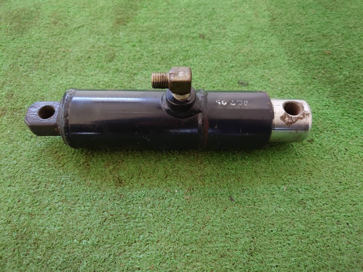 ★岩手発 イセキ コンバイン HO11G外し オーガ上下用 油圧シリンダー★拍卖