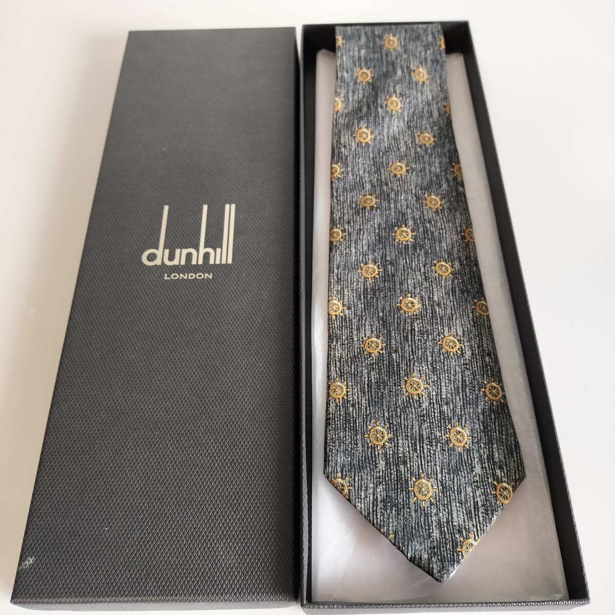 ダンヒル(Dunhill)黒舵柄ネクタイ拍卖