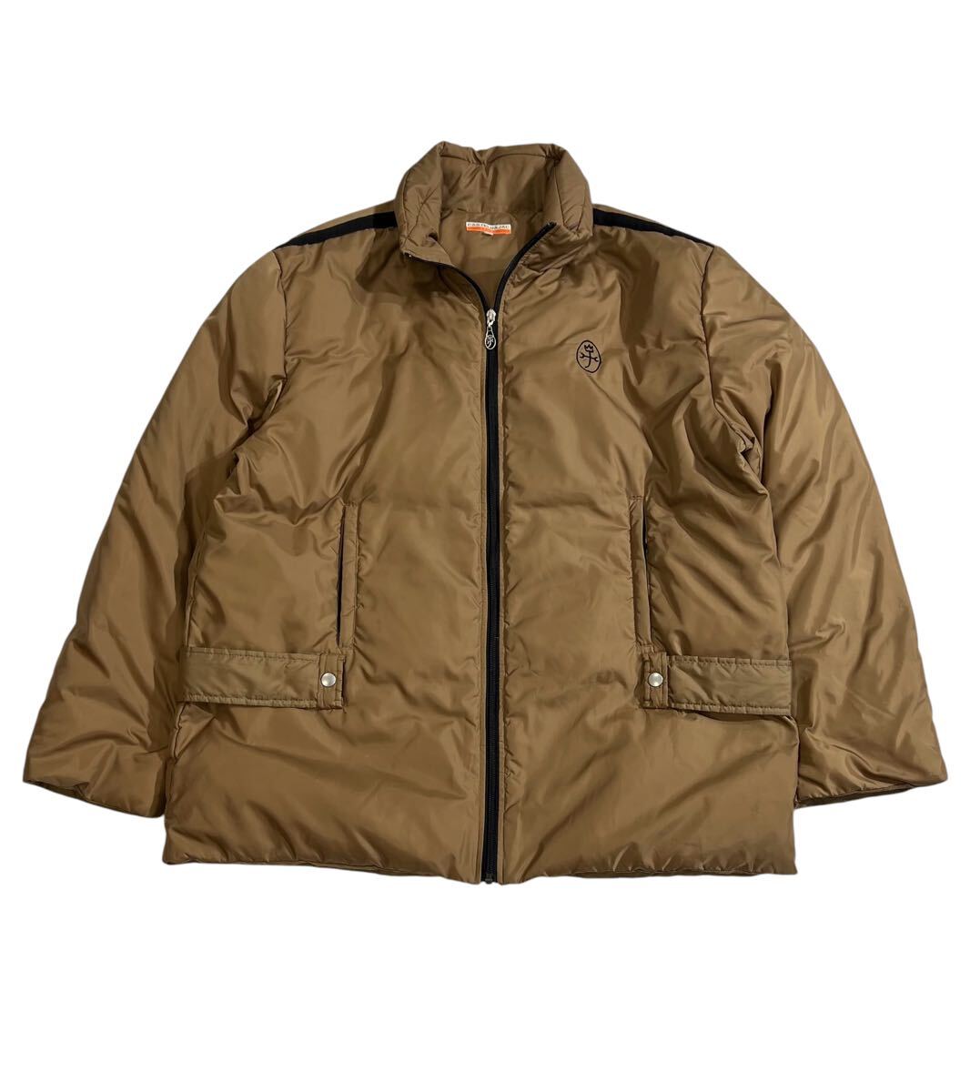 ■ CASTELBAJAC SPORT カステルバジャック ■ 家紋 ロゴ 刺繍 ジップ 収納 フード付 ダウン ジャケット ブラウン系 4拍卖