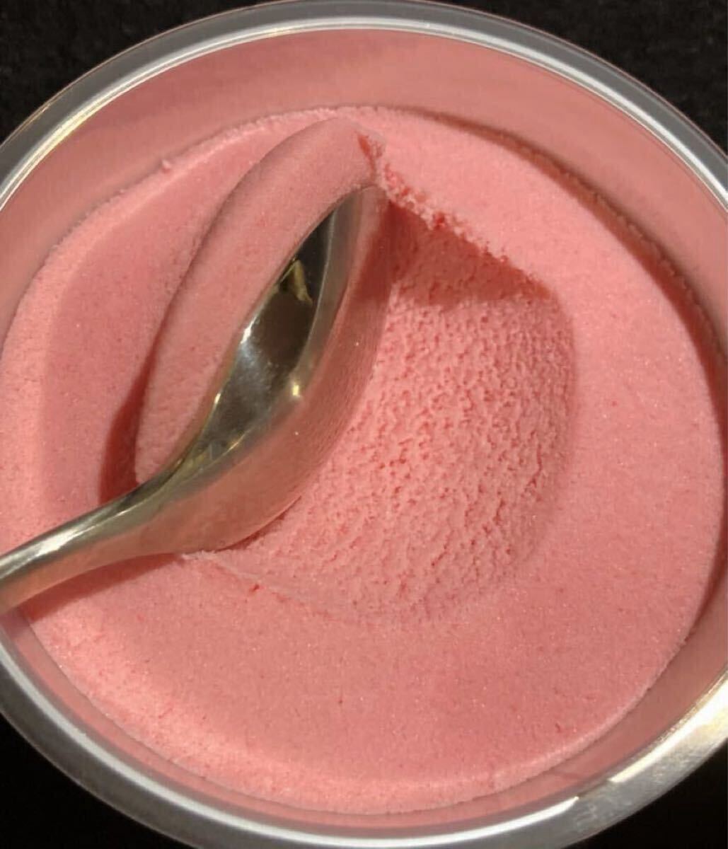 食品サンプル カップアイス ストロベリー 濃い色拍卖