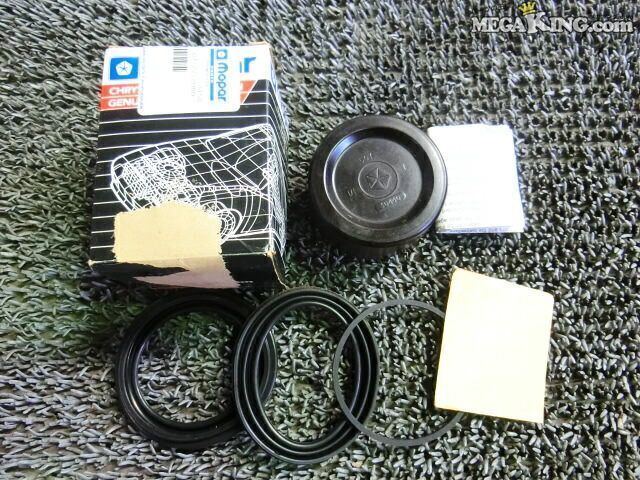 ★未使用☆ダッヂ マグナム 5.2 SmPl V8 92~93年 Mopar モパー ブレーキ ブーツ ピストン キット 04186987 / 2F8-465拍卖
