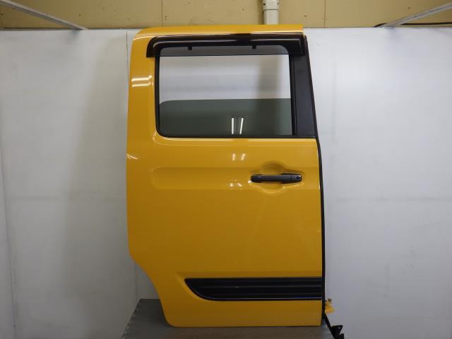 スペーシア MK53S 右 リア ドア パネル 68501-79R10 DW2拍卖