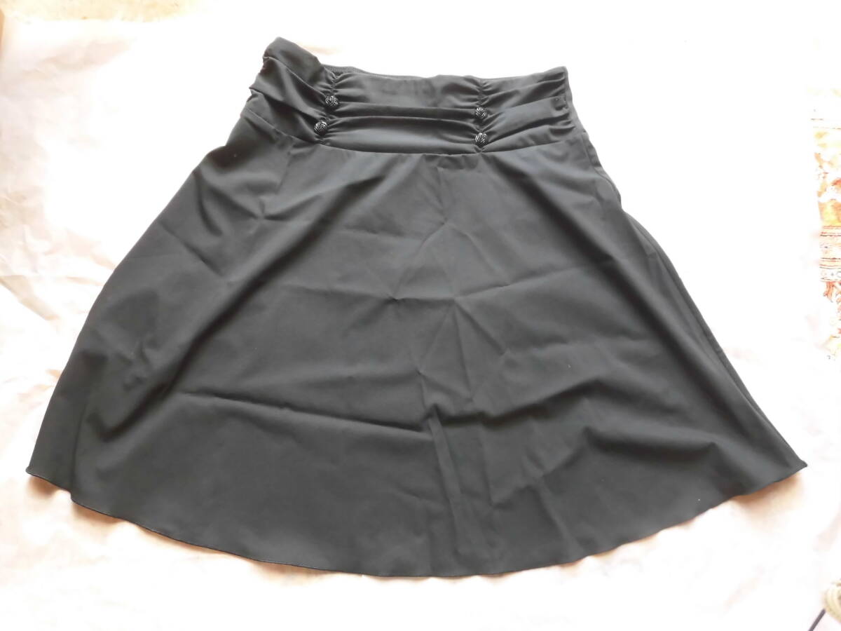 リズシャルメル、LISE CHARMEL ICONE RIVIER スカート FR-1 サイズ 黒 新品タグ付き拍卖