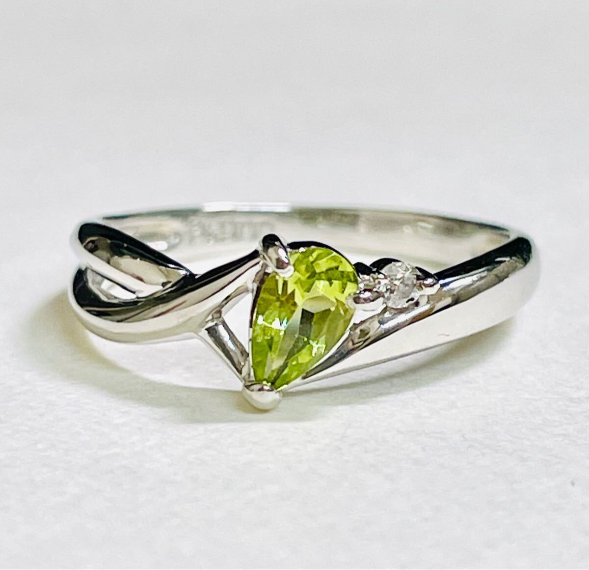 ☆Pt900 ペリドット&ダイヤ ピンキーリング 3号☆ 拍卖