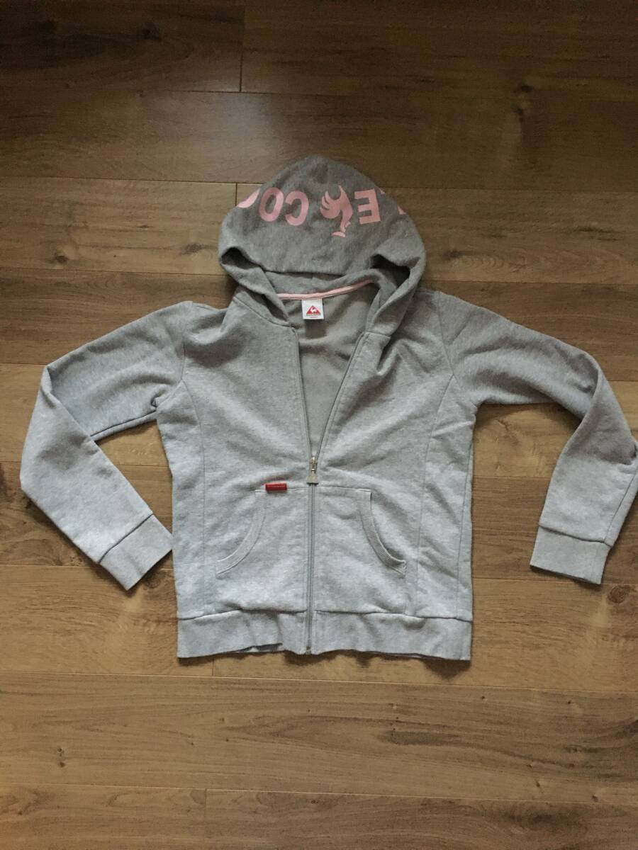 ルコックパーカー Mサイズ 美品 グレー系 パーカーフード紐無し拍卖
