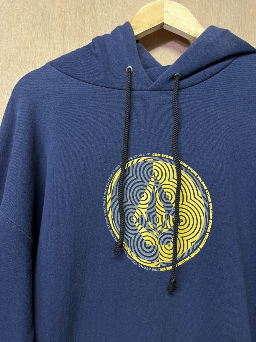 USA製 VOLCOM ボルコム スウェット トレーナー トップス 長袖 裏起毛 プリント コットン ポリエステル ネイビー メンズ M拍卖