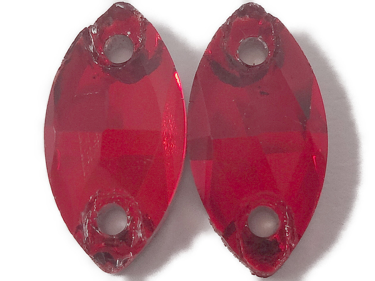 キラリ手芸部 No.6156手芸用ビジュー パーツ ソーオン ストーン(ガラスビーズ ラインストーン)赤色(レッド)_1.0cm×0.5cm_15個入り拍卖