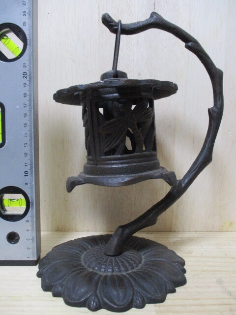 A206-211W 置物 吊り灯籠 鉄製 組立式 中古 高さ約13.2cm (11-中)拍卖