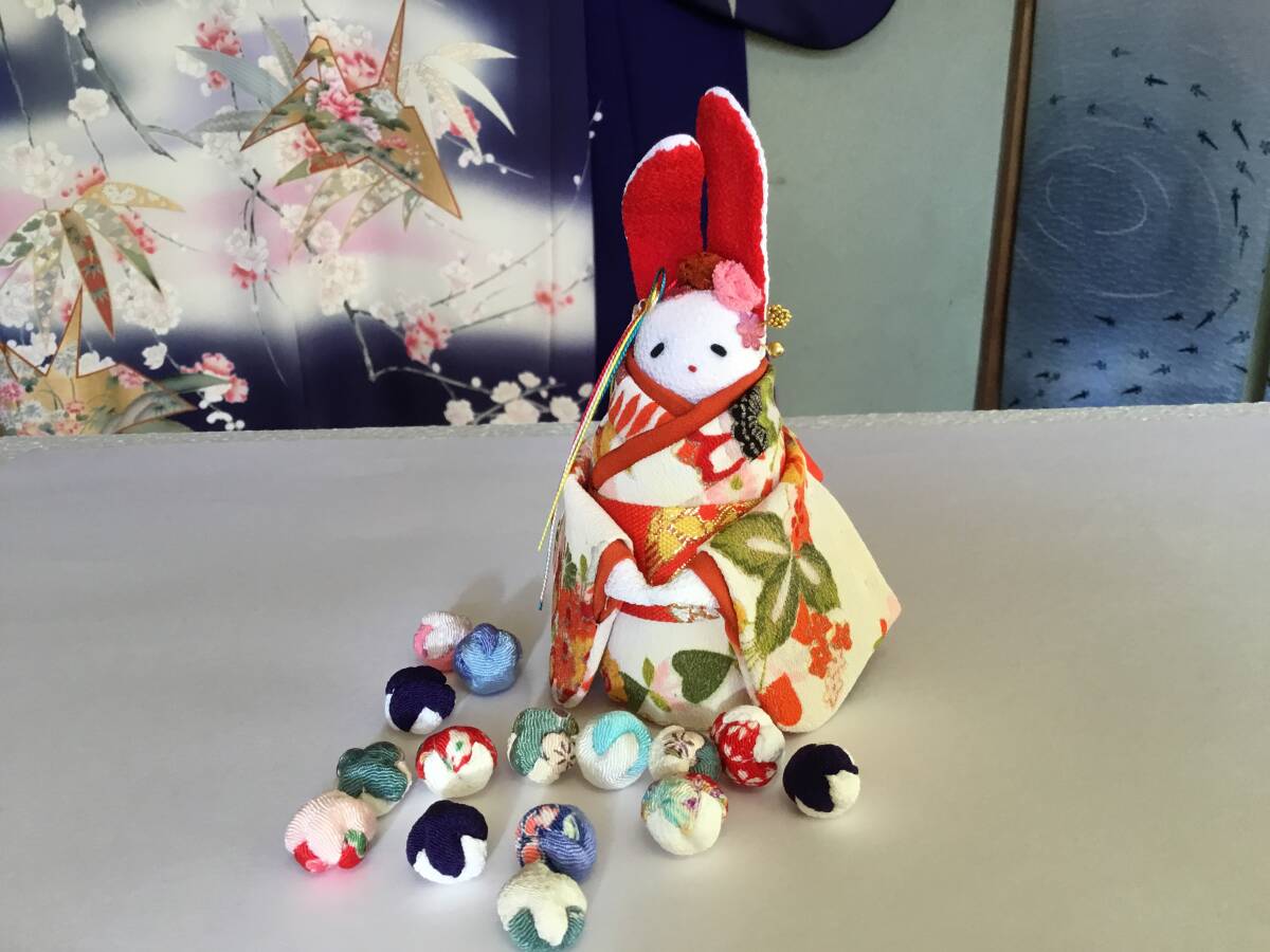 兎人形 : 水玉拍卖