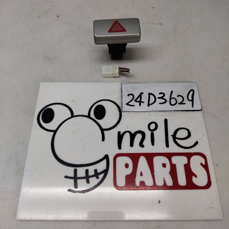 MF22S MRワゴン 純正 ハザードスイッチ 2Z6-25-2/24D3629*同梱不可拍卖