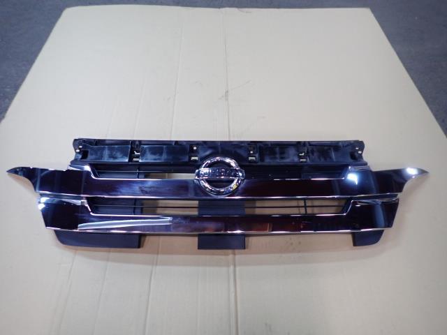 デイズ DBA-B21W ラジエータグリル SLN(W13) 62300-6A04D拍卖