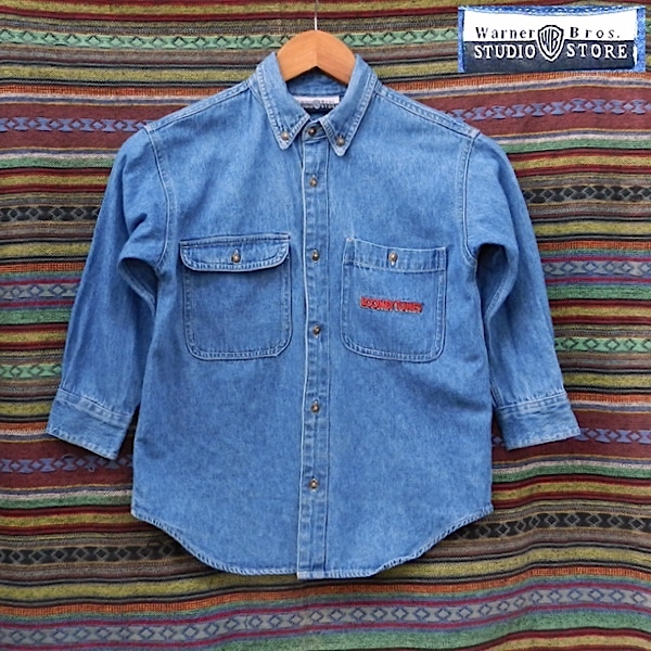 ワーナーブラザーズ ルーニーテューンズ 90's オールド ビンテージ キャラクター 刺繍 長袖シャツ デニムシャツ 紺 youth S / 150cm拍卖