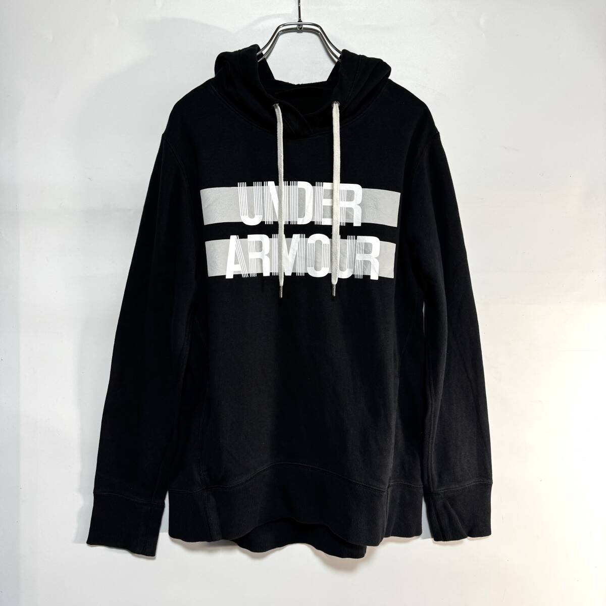 アンダーアーマー パーカー フーディースウェット トレーナー 裏起毛 ビッグロゴ UNDER ARMOUR デカロゴ ストレッチ ブラック 雅瀬881拍卖