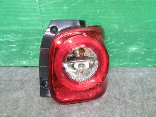 ムーヴキャンバス 5BA-LA860S 右テールランプ セオリーG 4WD 81550-B2790拍卖