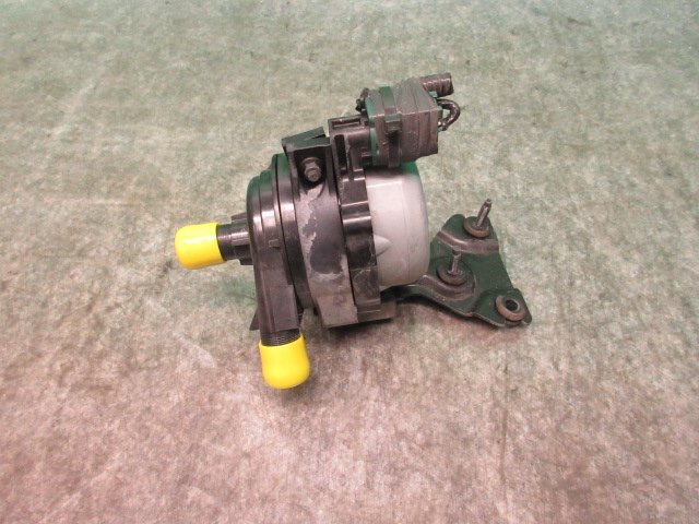 ☆ ニッサン ノート e^POWER HE12-0627・・ インバーター用 ウォーターポンプ 78,166 km (ロ-2) ☆拍卖