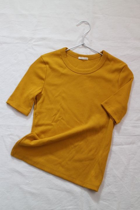 【素敵コスパ♪】*GUジーユー*今旬きれい色可愛い細リブ半袖丸首カットソーTシャツ S イエロー黄色 レディース ルームウェア 人気美人T夏娘拍卖