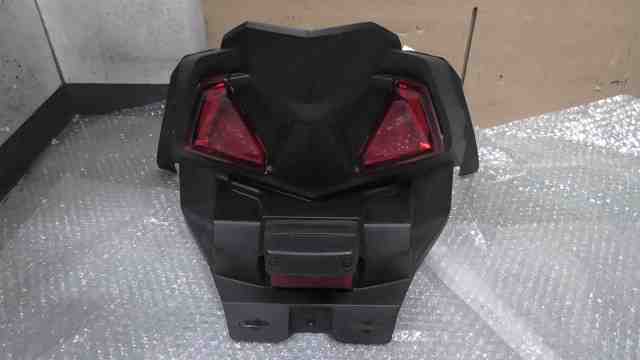 アヴェニス125 EA12J-103xxx の テールランプ *1732673239 中古拍卖