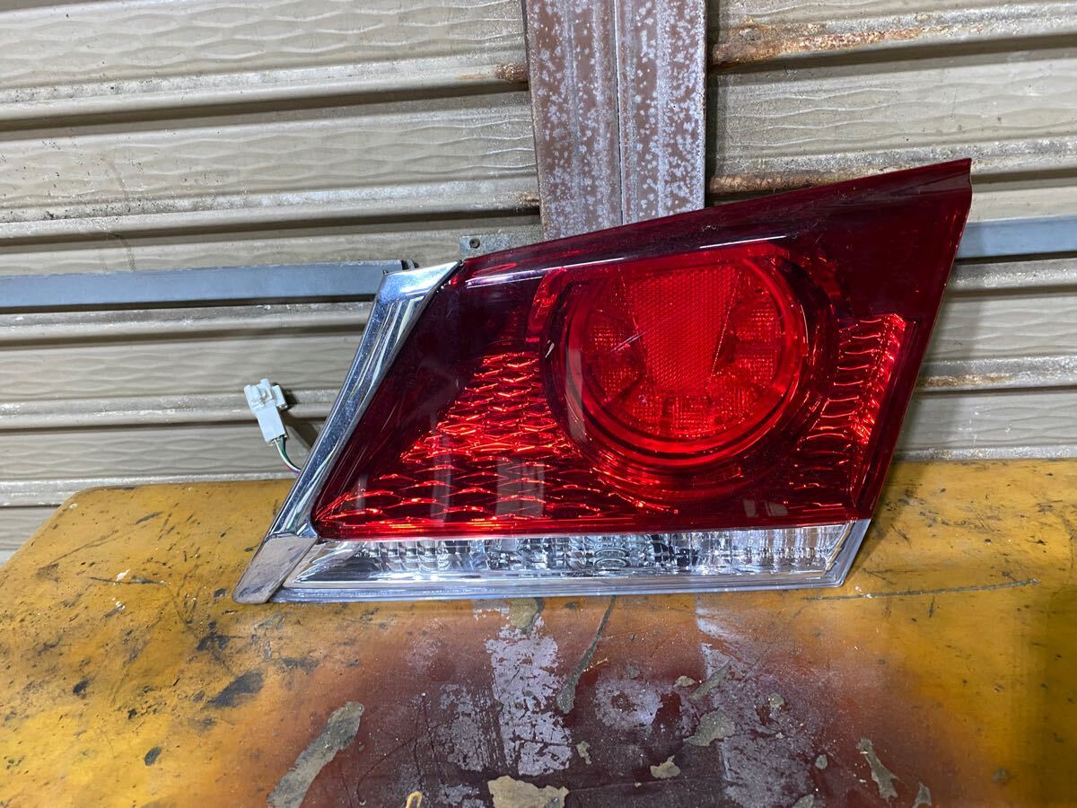 (42650) トヨタ クラウンアスリート GRS210 右テールライト STANLEY W1129 送料は1780円(北海道/沖縄県はお問い合わせください)拍卖