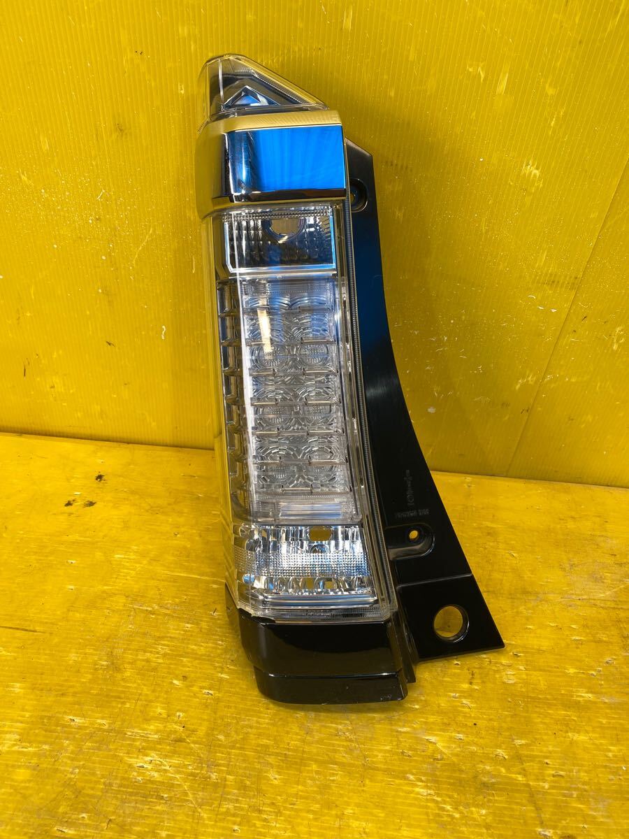 (42620) ホンダ NーBOX JF1 左テールライト ICHIKOH D106 送料は1680円(北海道/沖縄県はお問い合わせください)拍卖