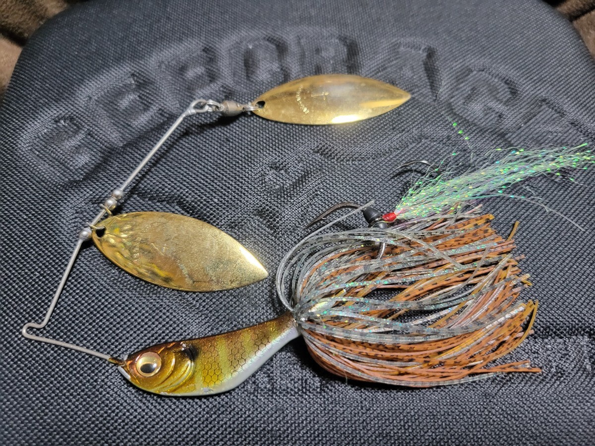 ★Megabass★VENOM 3/4oz メガバス ヴェノム ギル 美中古品 スピナーベイト ディープレンジ攻略 廃盤ルアー 希少拍卖